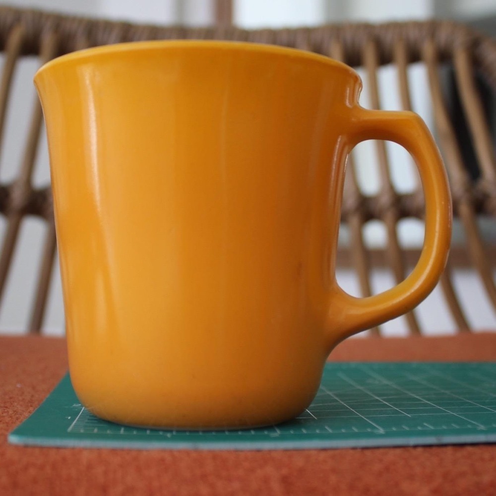 Vintage Corning Butterscotch Orange Milk Glass Coffee Mug D-Handle USA 3.5in
